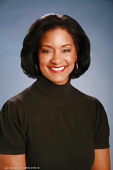 9P Joyce Taylor of KING5 News pls rate or comment