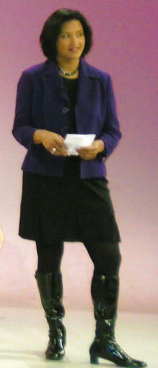 9P Joyce Taylor of KING5 News pls rate or comment