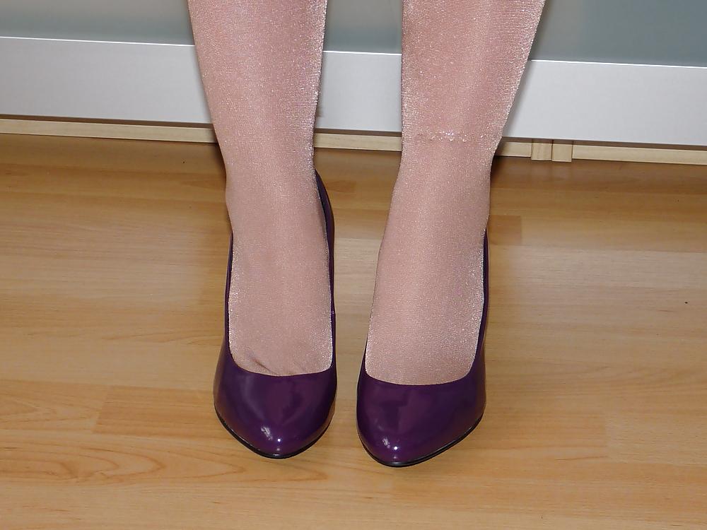 6P Wifes purple heels shoes sexy shiny pantyhose