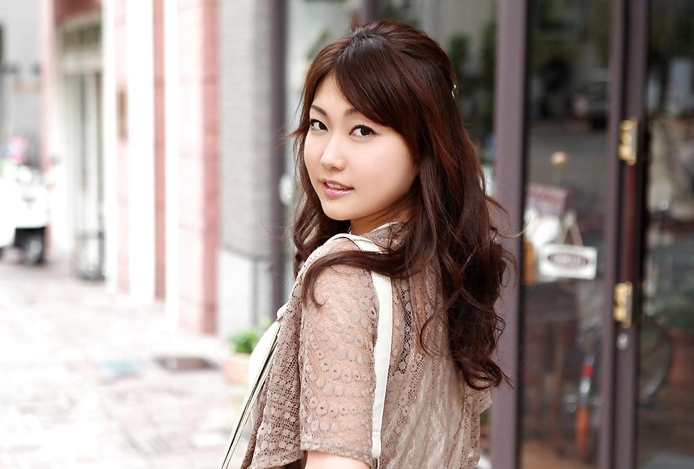 21P Japanese girl nude in hotel
