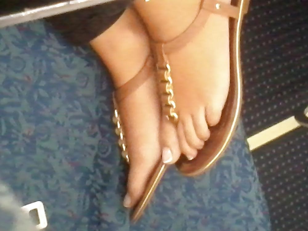 20P Arab hot feet yumy toes