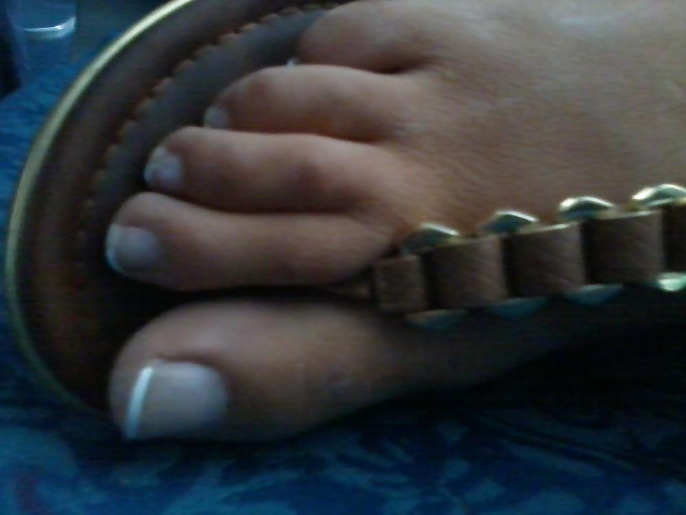 20P Arab hot feet yumy toes