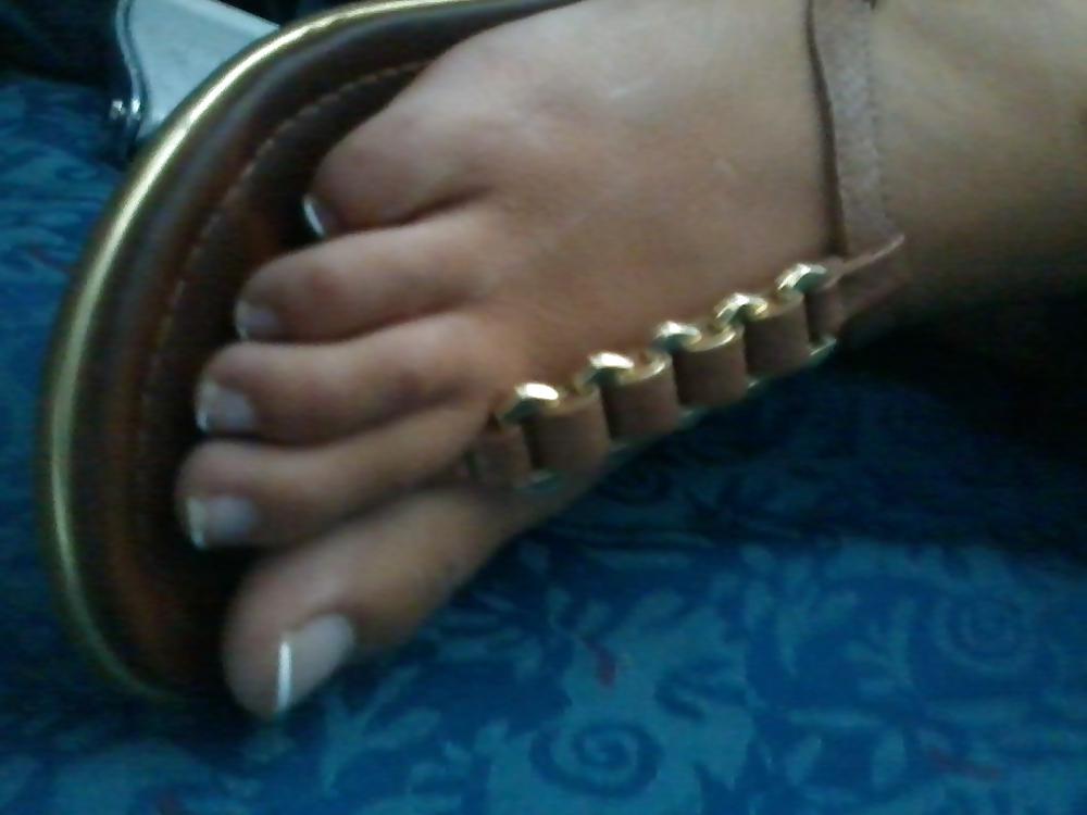 20P Arab hot feet yumy toes