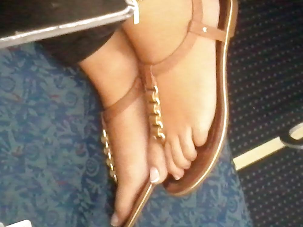 20P Arab hot feet yumy toes