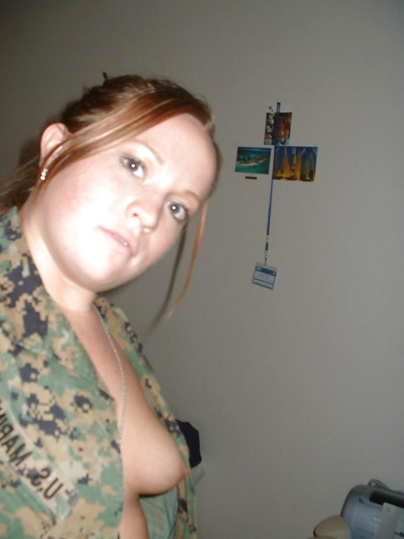 25P Military girls 1 (Camaster)