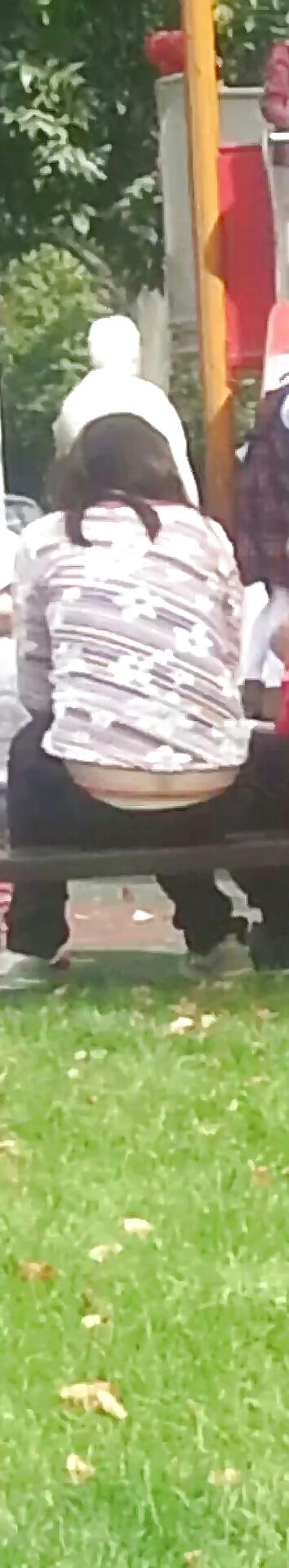 15P Upskirts panties girl romanian parck