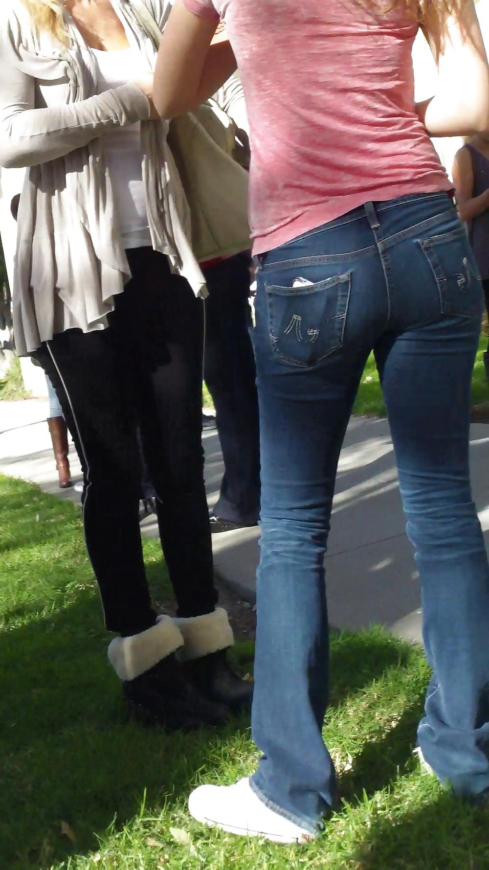 25P Popular teen girls butts & ass in jeans