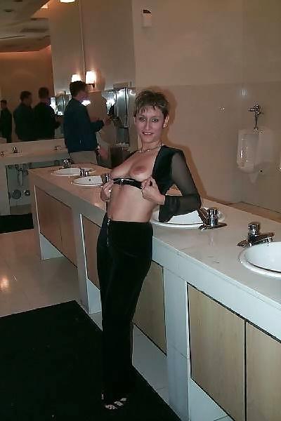 25P Les salopes ( show pussy , ass , tits )