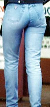 18P HOT ASSES IN PANTS
