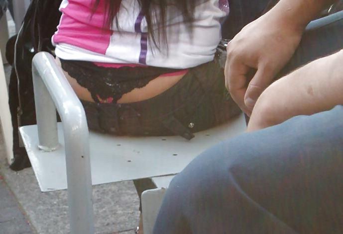 25P Mostrando el Hilo dental