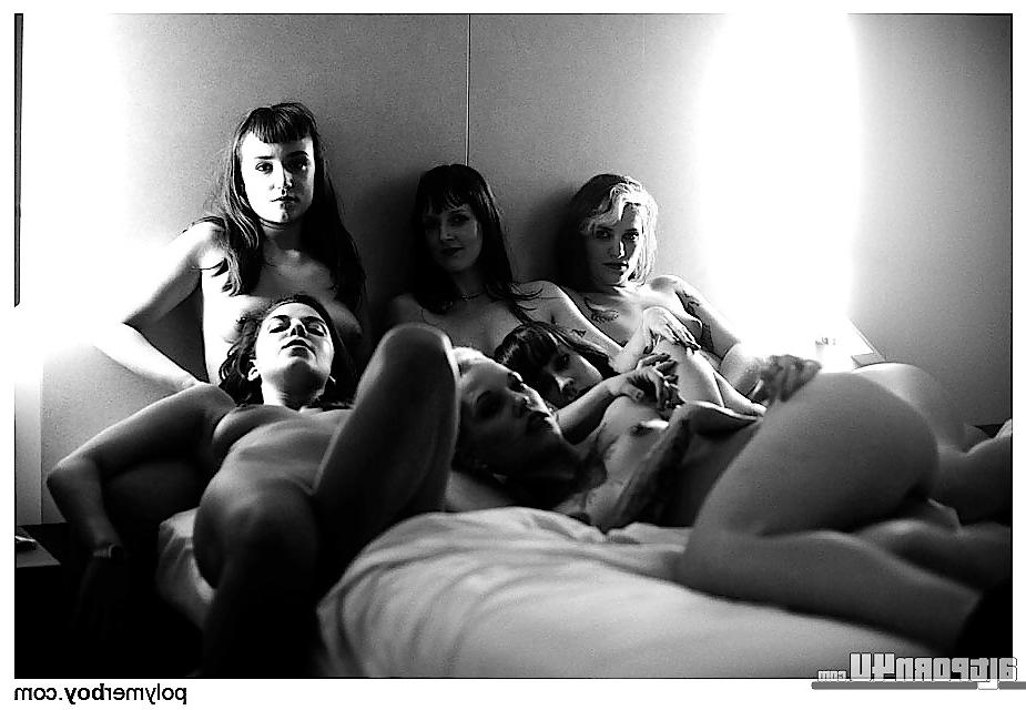 25P Hotel Party Drama Queens