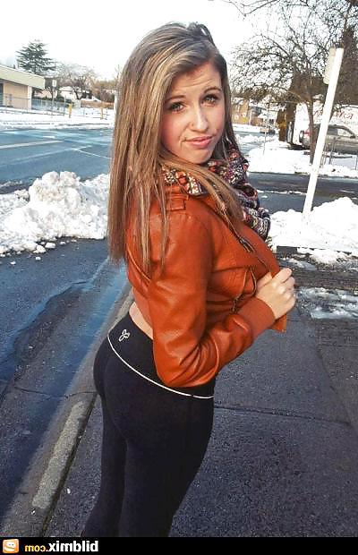 13P Hot Girls in Tight Pants
