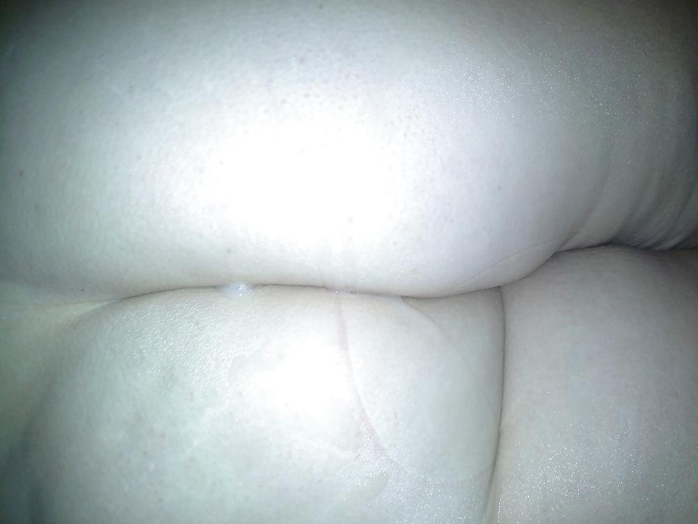 6P Cum on wife's ass