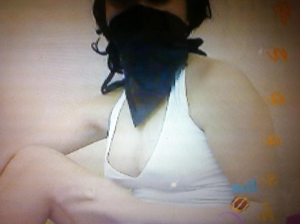 24P Arab hijab cam