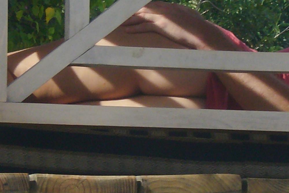 10P Nude vacation