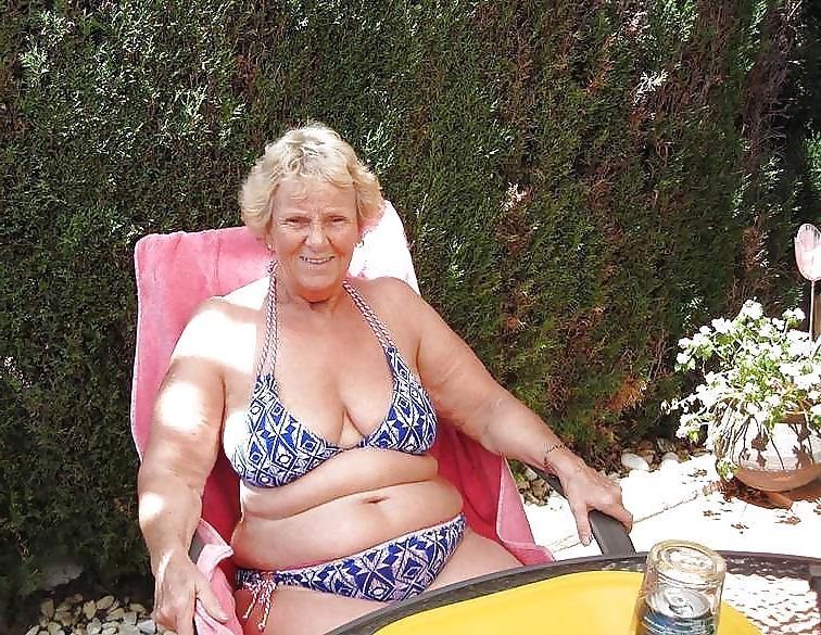 14P Mamies mamies