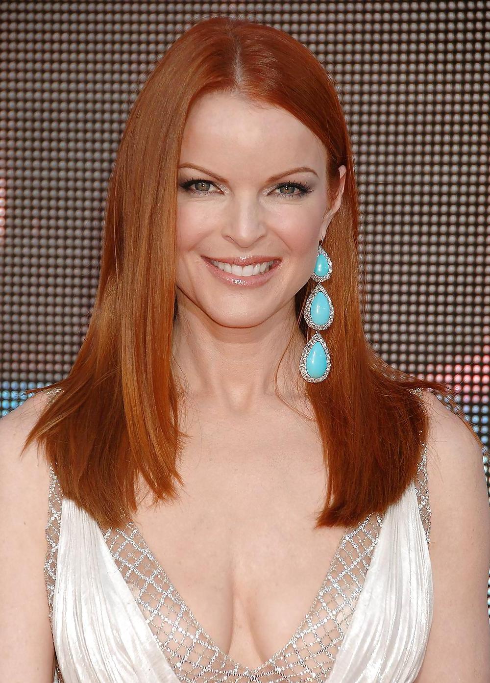 25P Celebs Over 45 And Hot