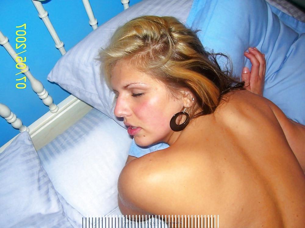 25P Homemade Blonde Slut