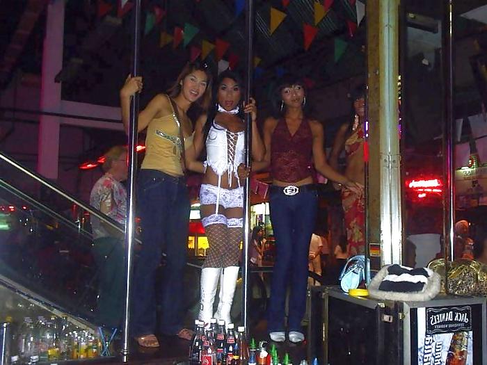 25P A couple of Pattaya Ladyboys