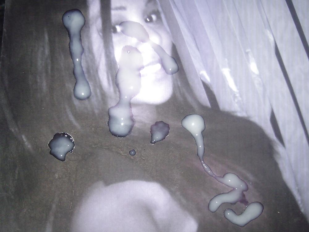 6P Cum all over RESHMAS face 2