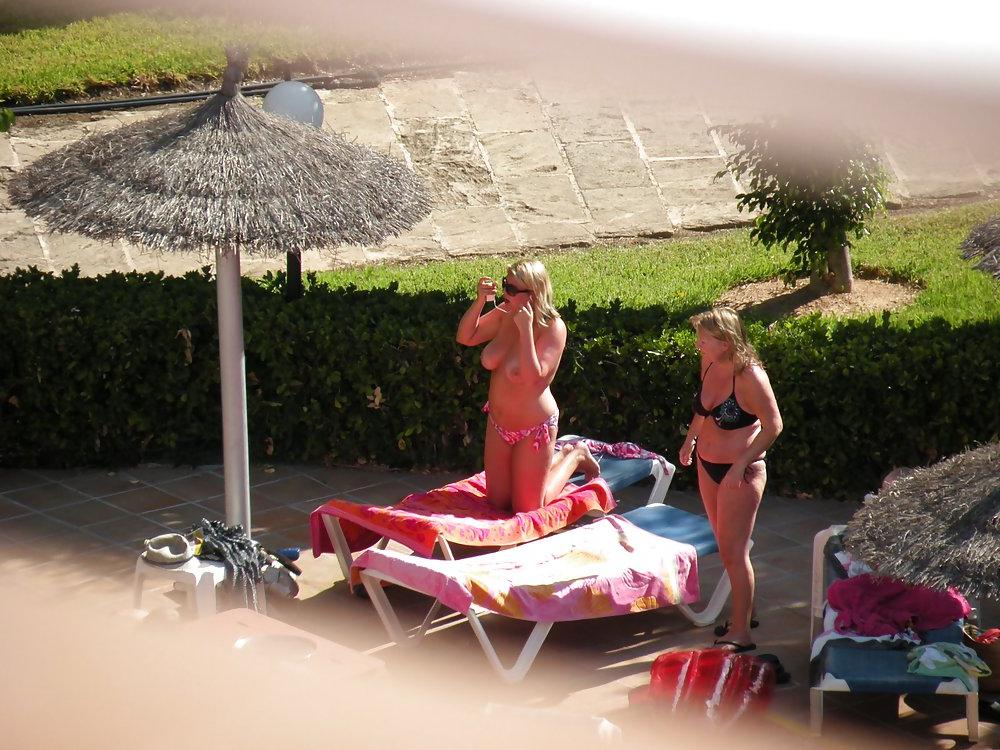25P Hotel pool