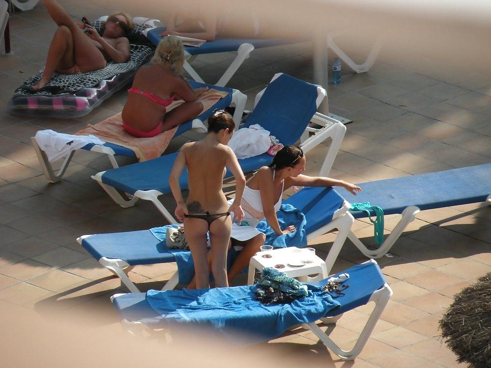 25P Hotel pool