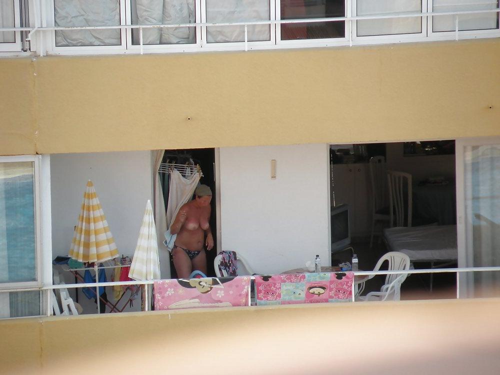 25P Hotel pool