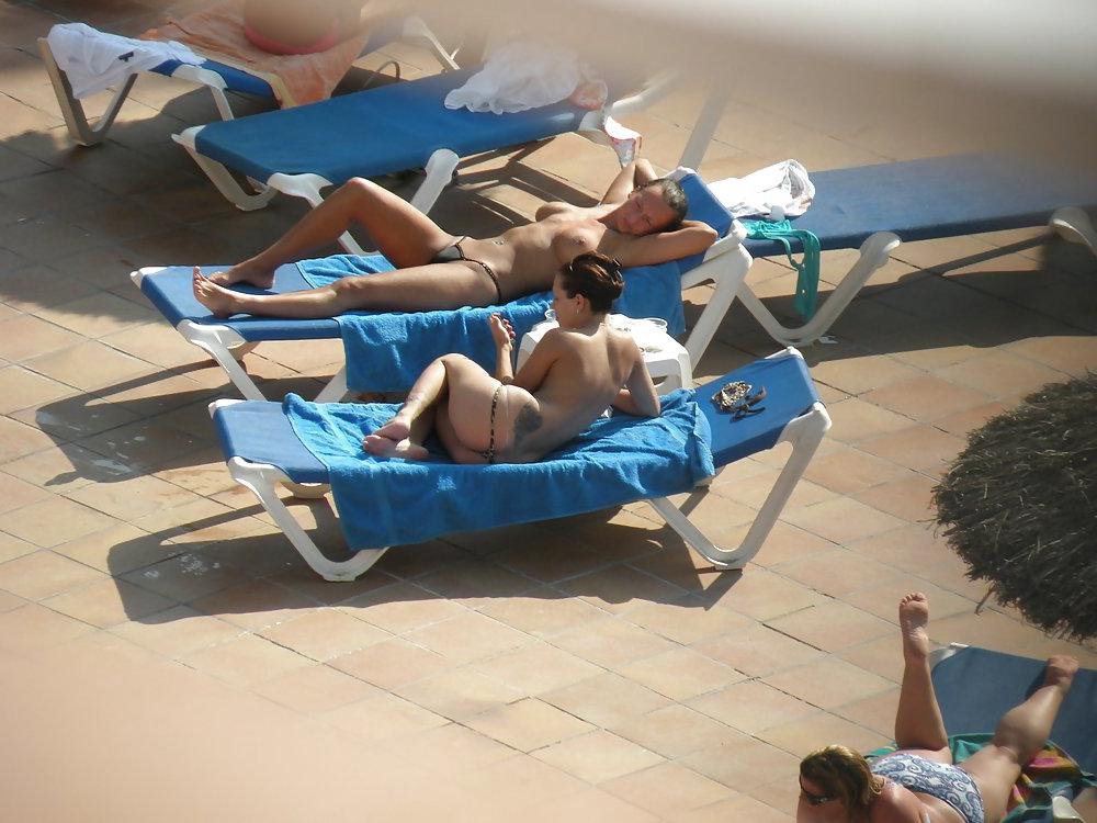 25P Hotel pool