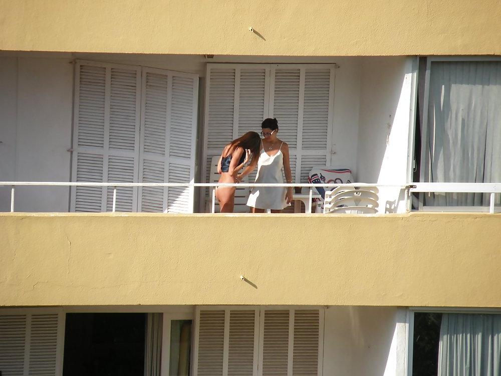 25P Hotel pool