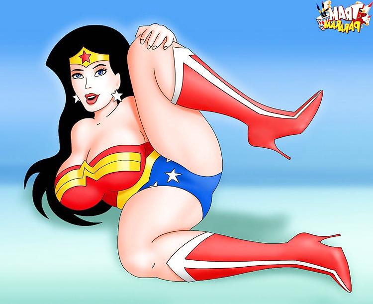 15P 13 - Cartoon MILFs show off their talents