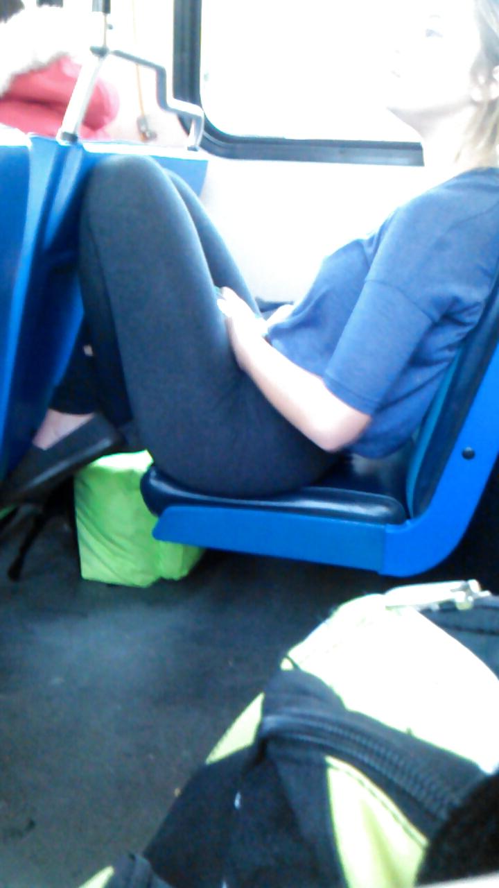25P Voyeur - lovely ladies of public transit