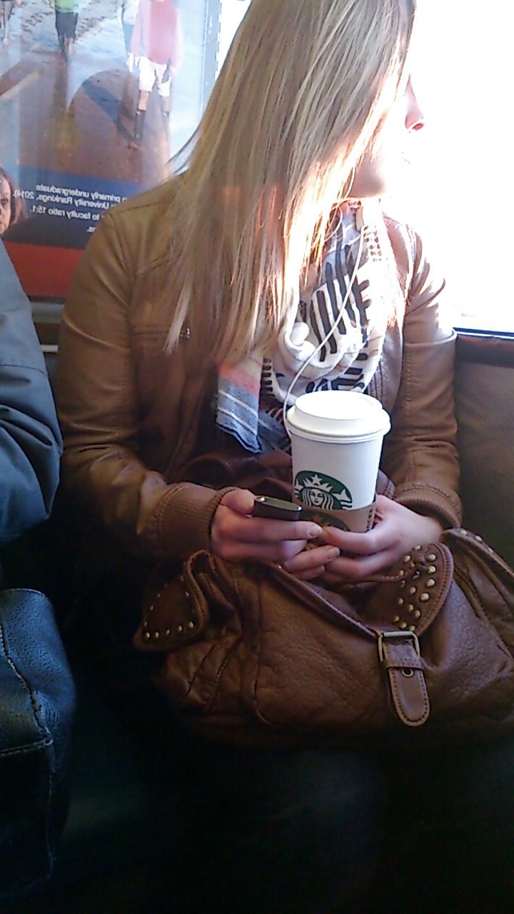 25P Voyeur - lovely ladies of public transit