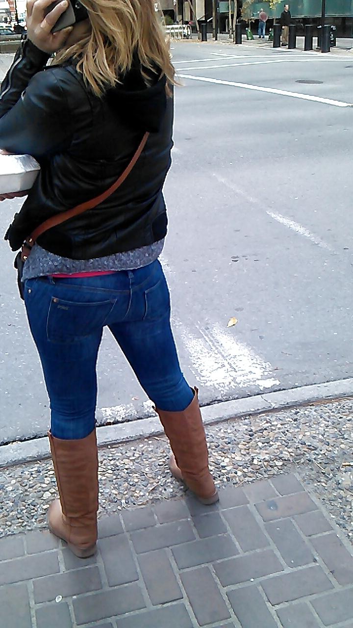 25P Voyeur - lovely ladies of public transit