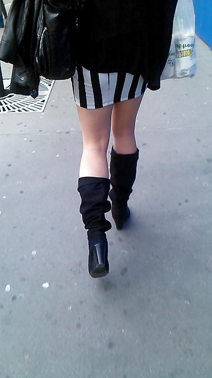 25P Voyeur - lovely ladies of public transit