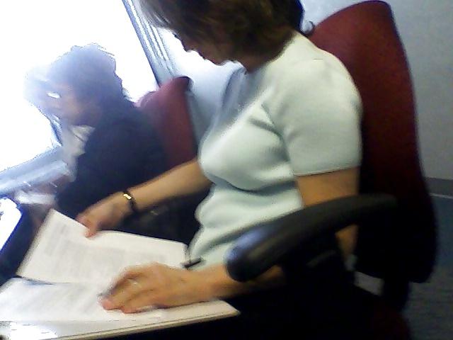 9P NON NUDE Coworker candid pics