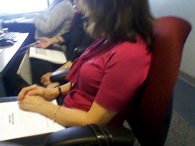 9P NON NUDE Coworker candid pics