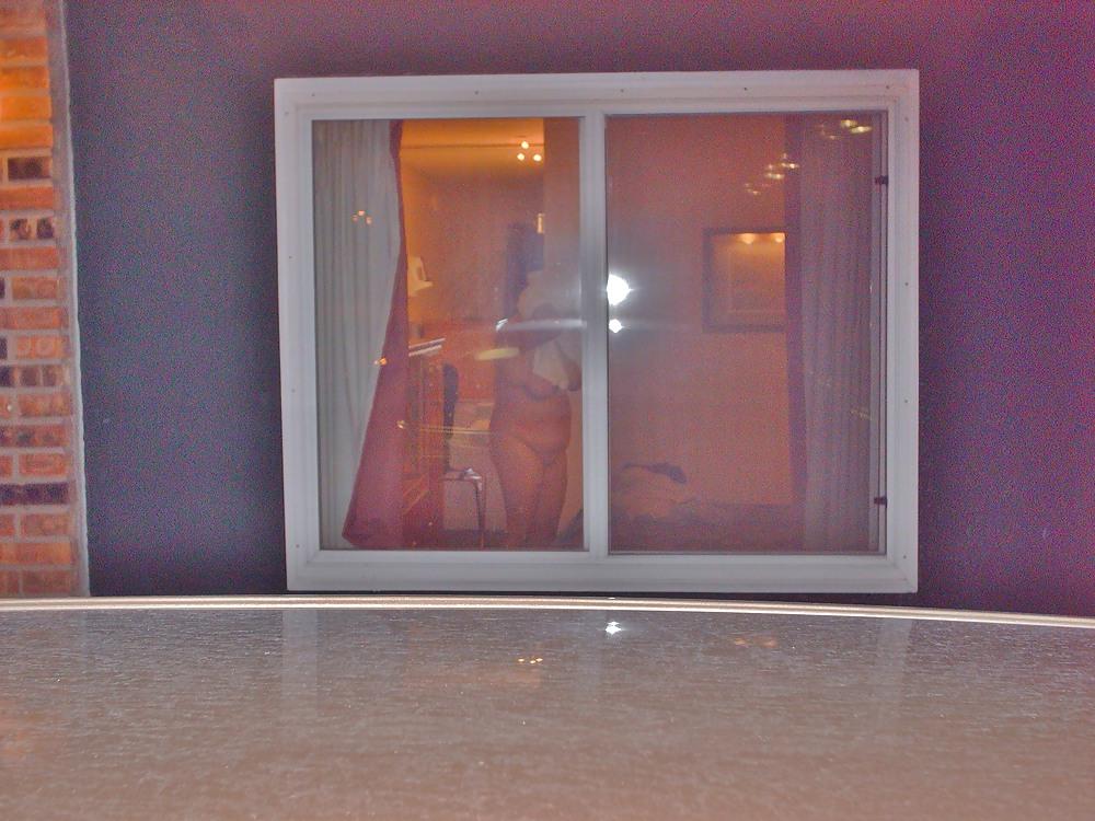 6P Hotel voyeur