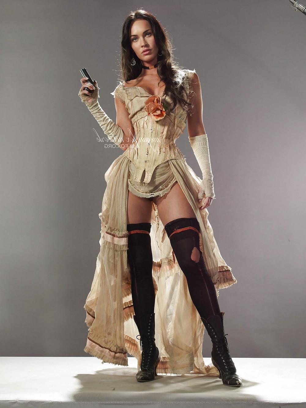 7P Megan Fox - Jonah Hex Photoshot