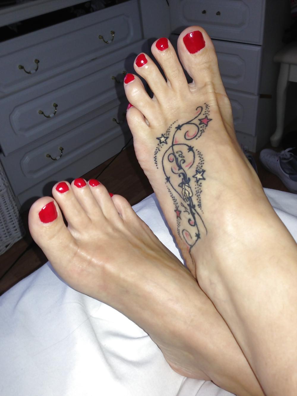 5P Gone back Red do you like? Would you like to cum over um?