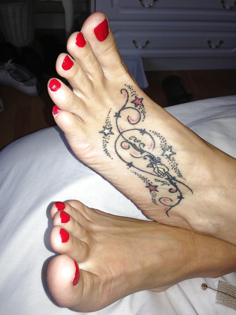 5P Gone back Red do you like? Would you like to cum over um?