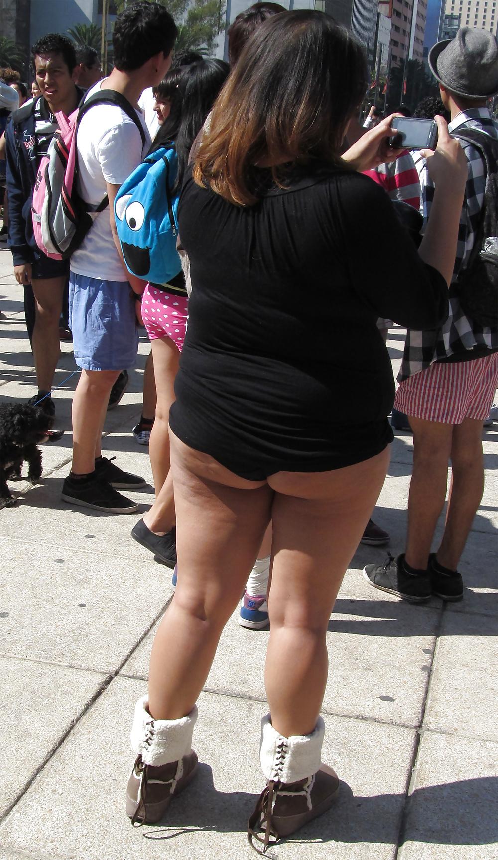 25P Voyeur 