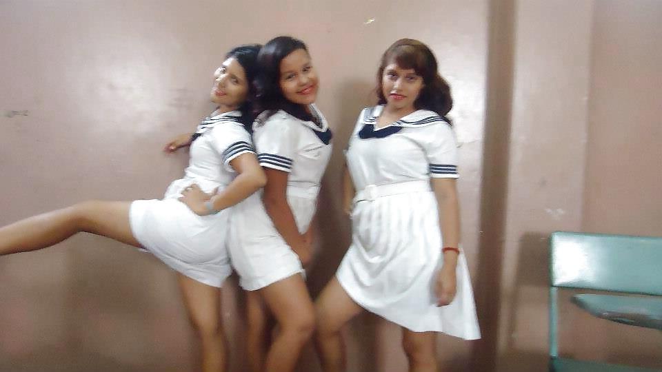 19P Otra mas de colegialas