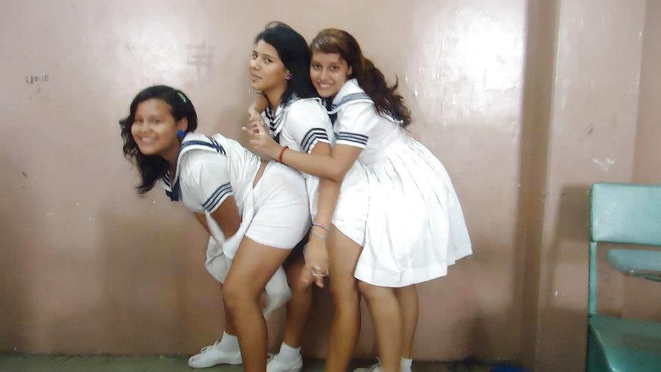 19P Otra mas de colegialas