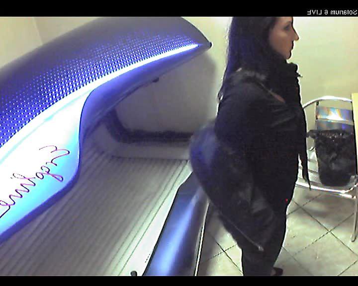 25P Ostrava's Naked Voyeur Solarium Girls