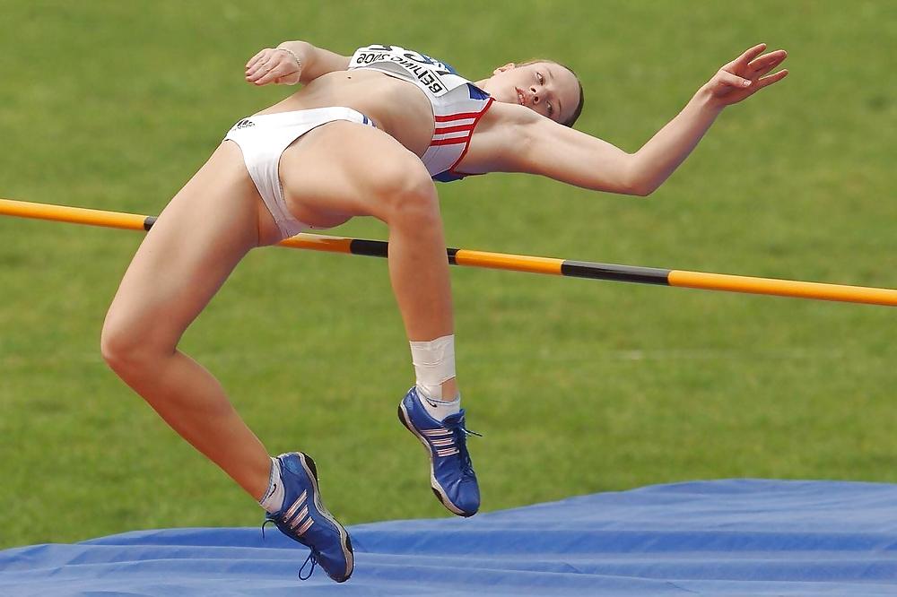 21P Bunz and Camel Toes 6