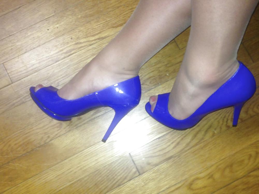 14P Peep toe shoes and pantyhose 2