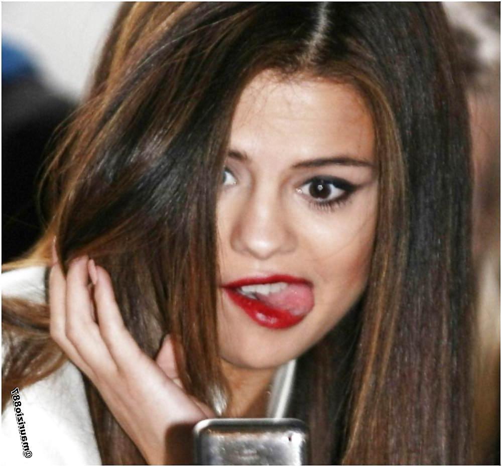15P Selena Gomez - The blowjob-Queen