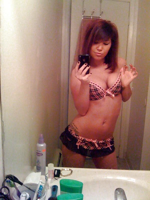 25P Kelsey the Hooters Girl