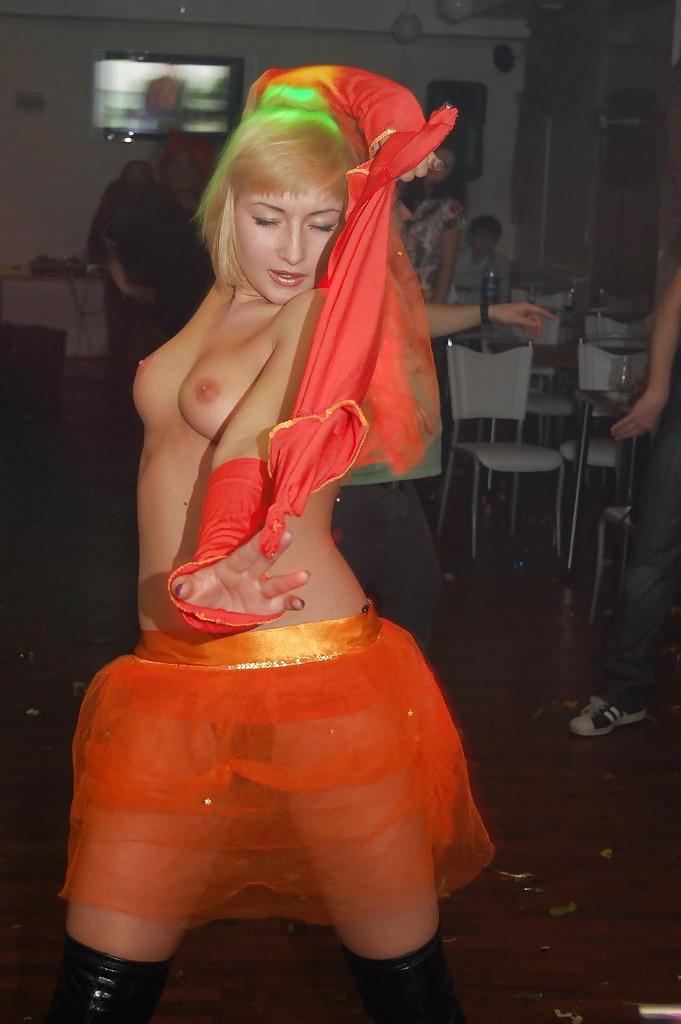 25P Show Your Tits 114