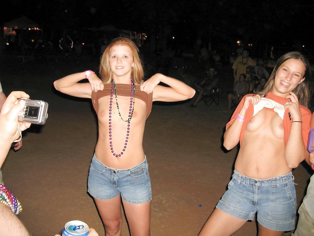 25P Show Your Tits 114